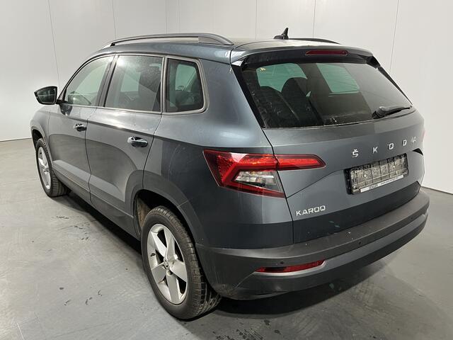 Skoda Karoq 1.0 TSI Ambition / CRUISE CONTROL/ SMARTLINK/ PARK. SENSOREN/ NAVI/ 17" LMV/ CLIMA/ STOEL VERWARM.