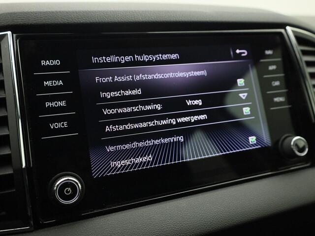 Skoda Karoq 1.5TSI/150PK ACT Clever Edition · Navigatie · Trekhaak · Apple/Android Car Play ·