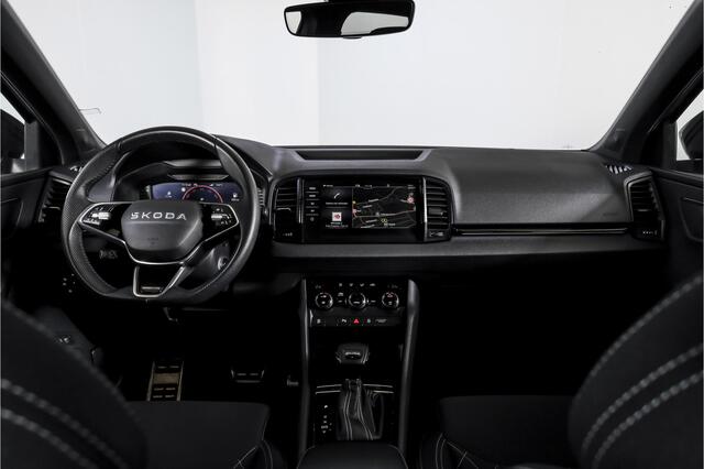 Skoda Karoq 1.5 TSI ACT Sportline Business 150 PK - Automaat | Elek. Trekhaak | Dig. Cockpit | Adapt. Cruise | PDC | Camera | NAV + App. Connect | ECC | DAB | LM 18" | 7979
