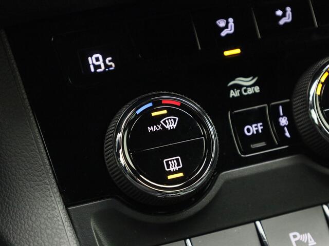 Skoda Karoq 1.5TSI/150PK ACT Sportline DSG · Navigatie · Trekhaak · Apple/Android Car Play · Camera · Einde garantie 11-03-2029 of 60000km.