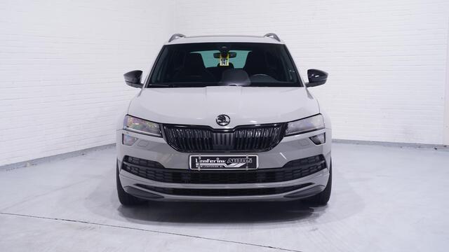 Skoda Karoq 1.5 TSI ACT Sportline Business Panoramadak Apple Carplay Camera NAP Stoel- en voorruitverwarming Canton Soundsysteem Virtual Cockpit Trekhaak