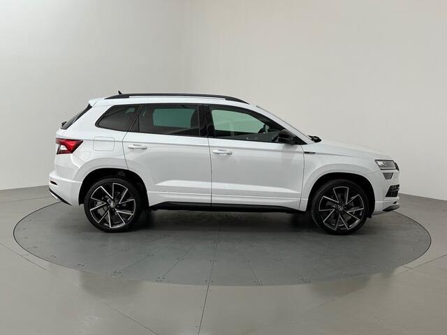 Skoda Karoq 1.5 TSI SPORTLINE BUSINESS MOON WHITE METALLIC