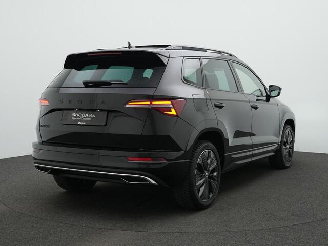 Skoda Karoq 1.5 TSI ACT 150 pk DSG Sportline | Panoramadak | Leder | Geheugenstoelen | Adaptief onderstel | Matrix LED | Stuur-/achterbankverwarming | Achteruitrijcamera