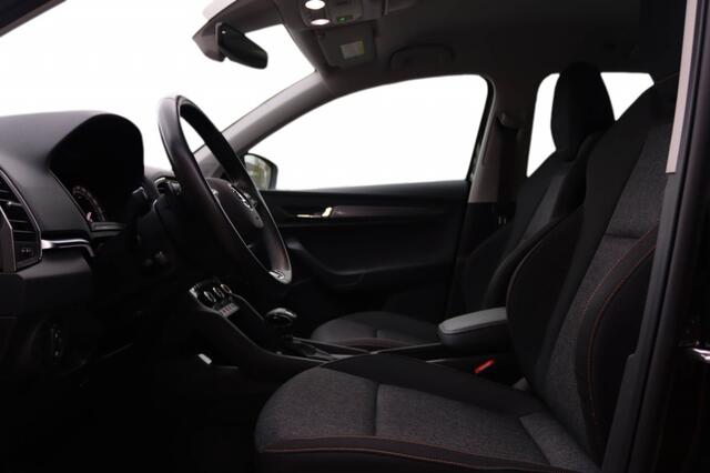Skoda Karoq Clever 1.5 TSI 150pk DSG Trekhaak l Elektrische klep l Adaptive
