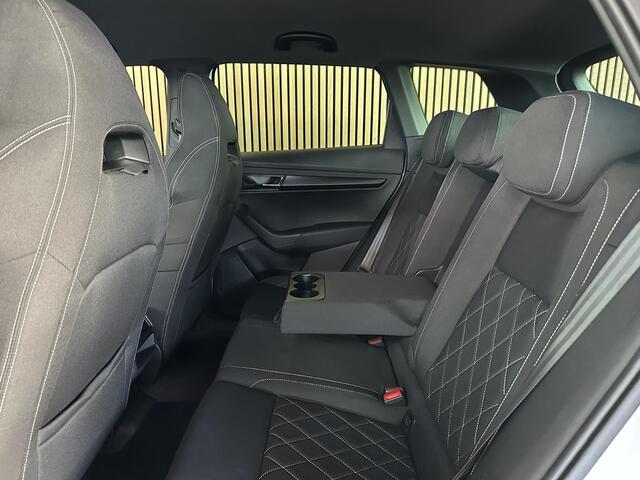 Skoda Karoq 1.5 TSI Sportline Business NL auto | Trekhaak | Camera | Carplay