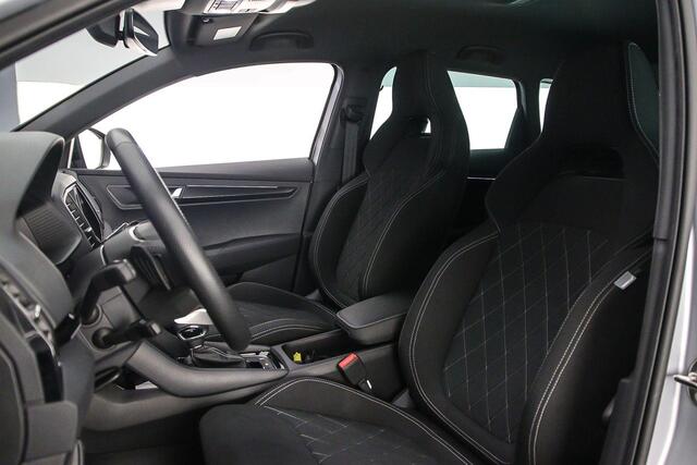 Skoda Karoq Sportline Business 1.5 TSI 150pk DSG Automaat Trekhaak, Adaptive cruise control, Achteruitrijcamera, Elektrische achterklep, LED matrix koplampen