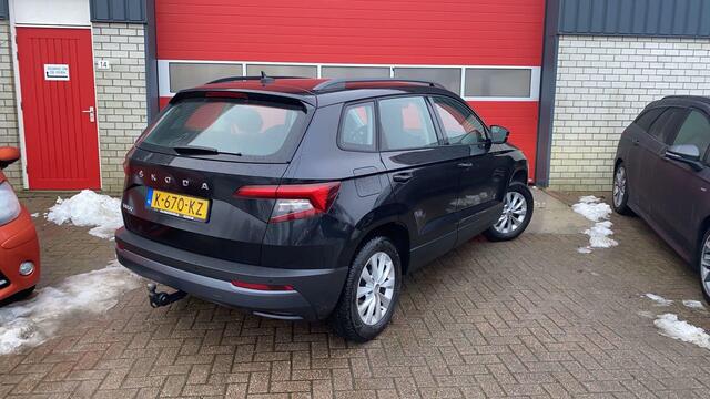 Skoda Karoq 1.0 TSI Business Edition TREKHAAK / CARPLAY / NAVI / CLIMA / PDC / BLUETOOTH / CRUISE / NL-AUTO
