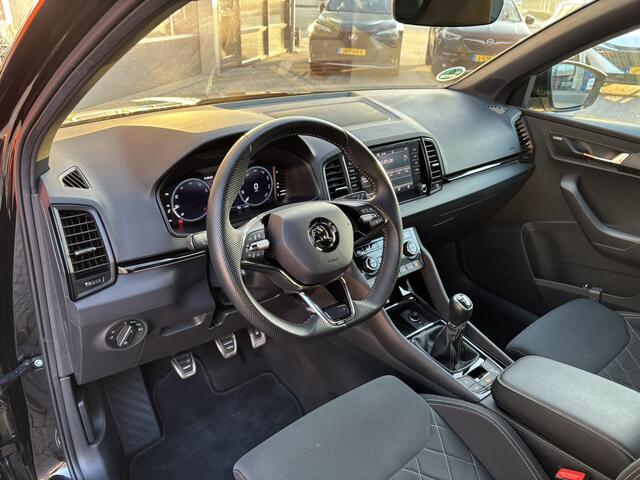 Skoda Karoq 1.5 TSI ACT Sportline / Stoel & Stuurverwarming / Elektrische Achterklep / AndroidAuto/Applecarplay / Zomer & Winterbanden /
