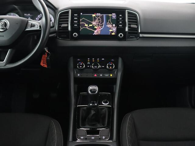 Skoda Karoq 1.0 TSI Style | Camera | Carplay | Navigatie | Full LED | Climate control | Parkeerhulp | Cruise control | Bluetooth