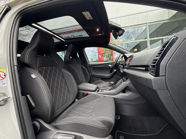 Skoda Karoq 1.5 TSI AUT. *!* SPORTLINE *!* PANODAK/ RADAR/ 19 INCH/ CAMERA/ CANTON *!*