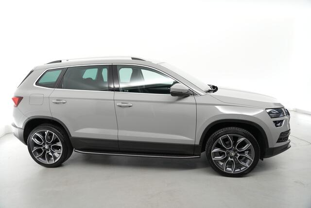 Skoda Karoq 116 pk DSG- Sportline- 19" -Privacyglas-ACC-Zeer nette auto! distributie vervangen, Carplay, Stoelverw,