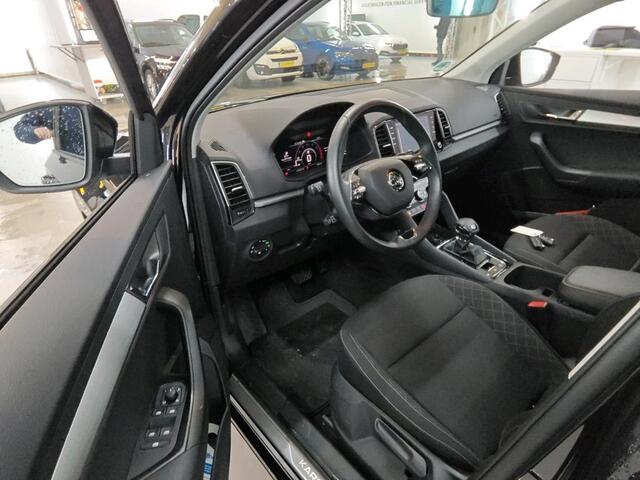 Skoda Karoq 1.5 TSI ACT Business Edition / Digitaal dashboard / Navigatie / LED / Climate controle / Parkeersensoren achter /