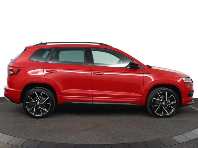 Skoda Karoq 1.5 TSI ACT Style Sportline | Automaat | ACC | Stoel- & Stuurverwarming | Canton Audio | Keyless Entry | Camera