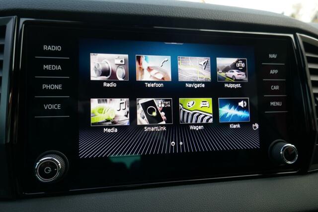 Skoda Karoq 1.5 TSI SPORTL. BUS. 150 PK NIEUW MODEL/CAMERA/MATRIX LED