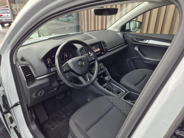 Skoda Karoq 1.0 TSI Ambition Business | BTW | Automaat | Pano | Virtual | trekhaak | Carplay