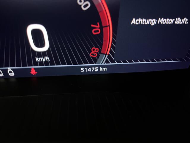 Skoda Karoq 1.5 TSI ACT Sportline / TREKHAAK/ STUUR+STOELVERWARM.V+A/ PARK.SENSOR.V+A/ CAMERA/ DCC/ SMARTLINK/ ACC/ KEYLESS/ NAVI/ RIJ-MODI/ CLIMA/ DAB/ LED/ DIGITAL DASH/ ISOFIX/ 18'' LMV