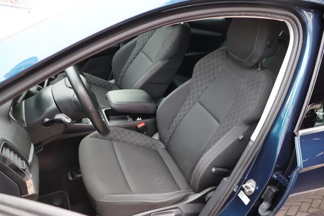 Skoda Karoq 1.5 TSI ACT Ambition Business | Origineel NL | PDC | Cruise Control | Navigatie | Climate Control |