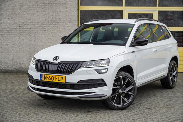 Skoda Karoq 1.5 TSI ACT 150PK! Automaat Sportline Business BJ2021 Lmv 19" | Led V+A | Pdc | Navi | Keyless entry | Elek. achterklep | Achteruitrijcamera | App-Connect | Virtual cockpit | Canton audio | | Sportstoelen | Verwarmde voorstoelen/stuurwiel | Zwarte hemel