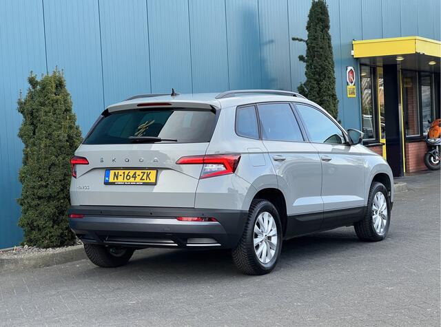 Skoda Karoq 1.5 TSI DSG AUT. Business Edition CARPLAY | STOEL/STUURVERW | ADAPT.CRUISE | NAV | PDC | LMV