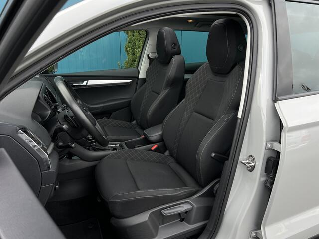 Skoda Karoq 1.5 TSI DSG AUT. Business Edition PANO | ELEK.TREKH | CARPLAY | STOEL/STUURVERW | ADAPT.CRUISE | NAV | PDC | LMV