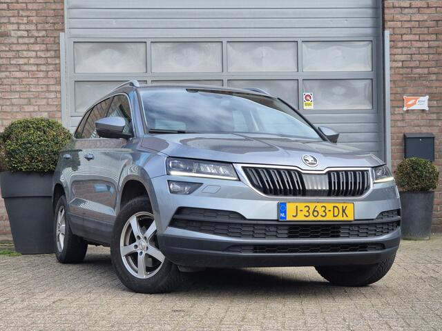 Skoda Karoq 1.0 TSI Business Edition Parkeersensoren / Stoelverwarming.