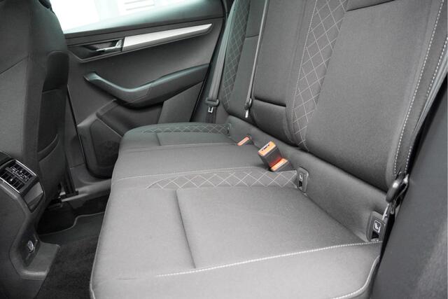 Skoda Karoq 1.0 TSI Business Edition BJ2020 Lmv 16" | Led V+A | Pdc | Navi | App-Connect | Virtual cockpit | Climate control | Cruise control | Verwarmde voorstoelen | Extra getint glas