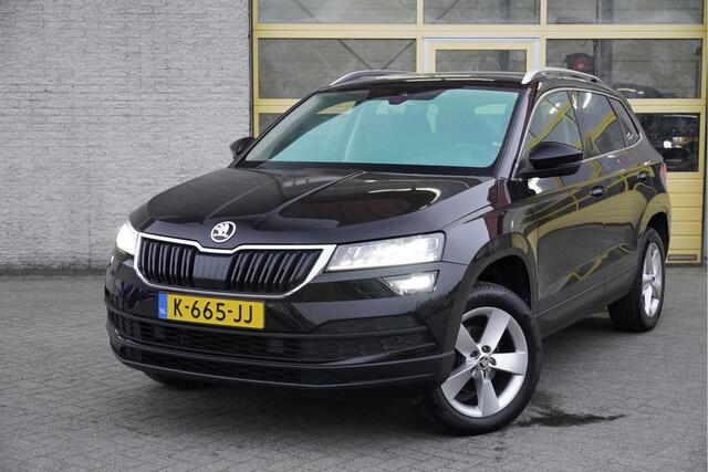 Skoda Karoq 1.5 TSI ACT 150PK! Automaat Business Edition Plus BJ2021 Lmv 17" | Led V+A | Pdc | Navi | Keyless entry | Panoramadak | Verwarmde voorruit | Elek. achterklep | Achteruitrijcamera | App-Connect | Virtual cockpit | Canton Audio | Verwarmde voorstoelen/stuur