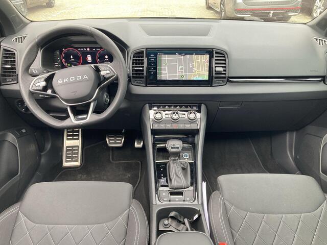 Skoda Karoq 1.5TSI/150PK ACT Sportline DSG · Panoramadak · 360°Camera + Parkeersensoren · Navigatie · Garantie t/m 27-02-2030 of 100000km