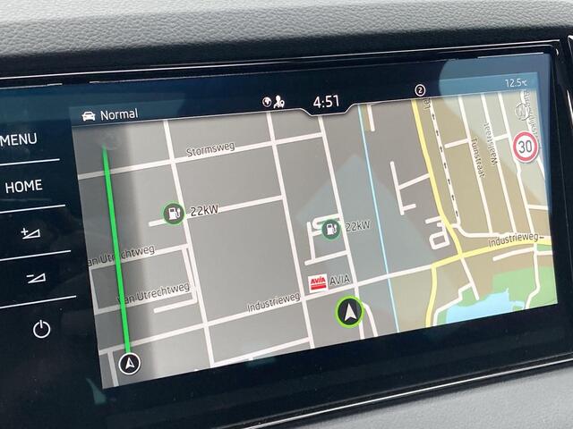 Skoda Karoq 1.5TSI/150PK ACT Sportline DSG · Panoramadak · 360°Camera + Parkeersensoren · Navigatie · Garantie t/m 27-02-2030 of 100000km