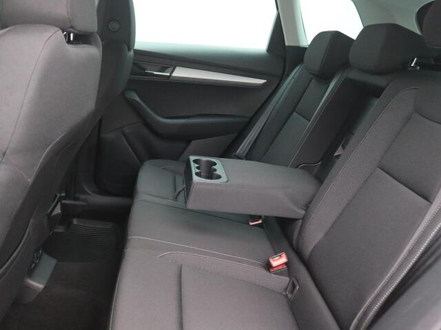 Skoda Karoq 1.5 TSI ACT Business Edition 150PK DSG Achteruitrijcamera, Navi via Apple Carplay/Android Auto, Keyless, Stoel-Stuurverwarming, Clima, 17" LM Velgen