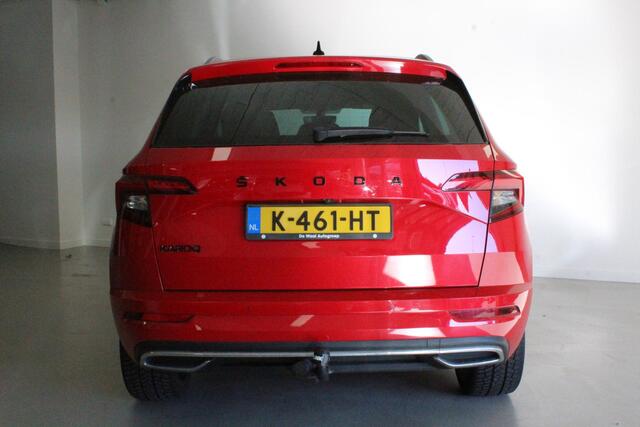 Skoda Karoq 1.5 TSI ACT Sportline Business | 19'LMV | TREKHAAK | DAB-RADIO | CAMERA | NAVIGATIE | CRUISE | STOEL-VERW |