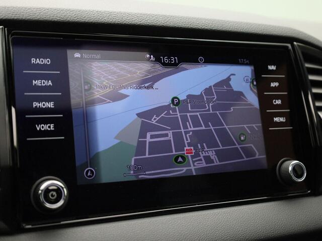 Skoda Karoq 1.5TSI/150PK ACT Sportline Business DSG · Panoramadak · Trekhaak · Apple/Android Car Play · Garantie t/m 23-08-2027 of 100000km