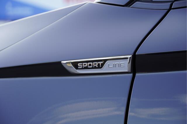 Skoda Karoq 150PK! Automaat Sportline Business BJ2021 | Lmv 19" | Led V+A | Keyless entry | Pdc V+A | Panoramadak | Elek. trekhaak | Verwarmde voorruit | Achteruitrijcamera | App-Connect | Navi | Virtual cockpit | Voorstoelen verwarmd/stuur