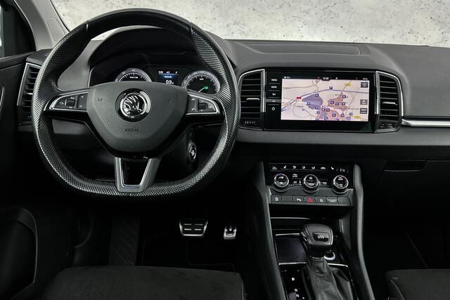 Skoda Karoq 1.5 TSI ACT Style Business | Trekhaak | Panoramadak | Stoelverwarming