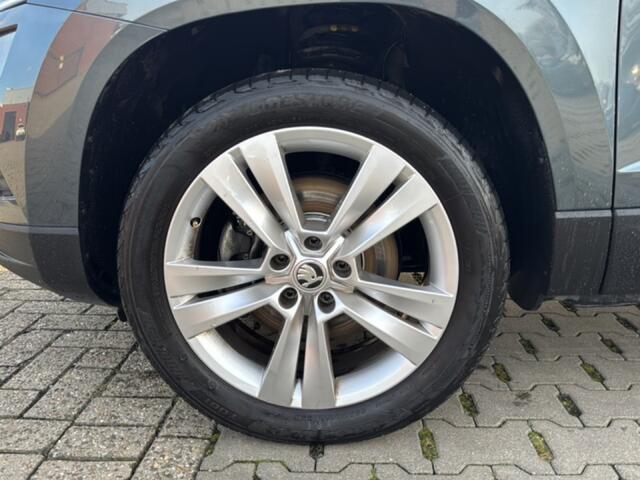 Skoda Karoq 2.0 TDI CLEVER 4X4 CRUISE/PDC/NAVI/CARPLAY/STOELVERW