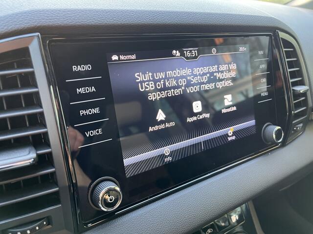 Skoda Karoq 1.5 TSI ACT Sportline Business | AUTOMAAT | CAMERA | CARPLAY | NAVI | PDC V&A | STUUR/STOELVERW. | TREKHAAK AFN.