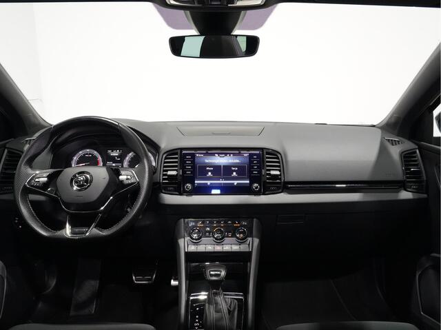 Skoda Karoq 1.5 TSI ACT Sportline Business Panoramadak Trekhaak Privacy Glass