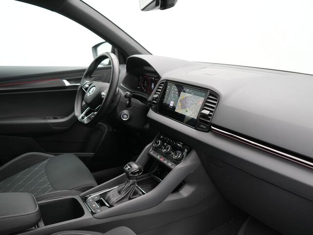 Skoda Karoq 1.5 TSI ACT Sportline Business DSG 150pk | Adaptive Cruise | Camera | Matrix LED | RS Sportstoelen Verwarmd | 18"L.M | Adaptive Onderstel | Keyless | Sfeerverlichting | Apple Carplay | Virtual | Navigatie | DAB |