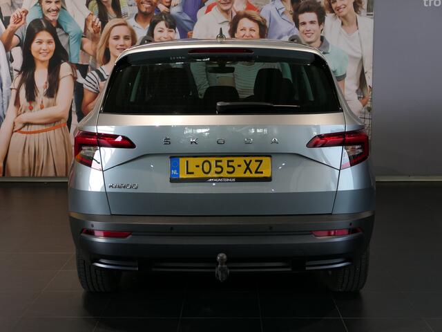 Skoda Karoq 1.0 TSI Business Edition - Occasion Lease vanaf ¤554 p/m - Uitklapbare trekhaak - Sensor achter - Cruise