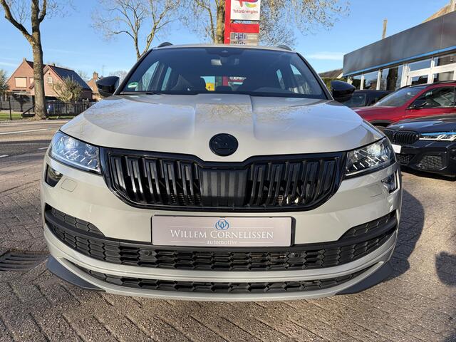 Skoda Karoq 1.5 TSI ACT Sportline Business Trekhaak Navi Camer