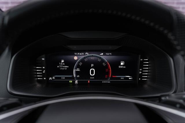 Skoda Karoq 1.5 TSI 150pk DSG Sportline Business | Adaptive Cruise Control | LED Matrix koplampen | Trekhaak | Achteruitrijcamera | Virtual Cockpit | 18" LM-velgen | Apple Carplay |