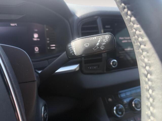 Skoda Karoq 1.5 TSI ACT Business Edition | Automaat | Apple Carplay/Android Auto | Parkeersensoren V+A | Climate Control | Cruise Control | DAB | Stuurbediening