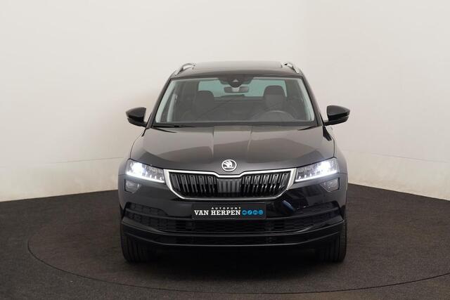 Skoda Karoq 1.5 TSI ACT Style TREKHAAK | PANO | LEDER | STANDKACHEL | CAMERA | DEALERONDERHOUDEN