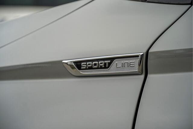 Skoda Karoq 1.5 TSI ACT 150PK! Automaat Sportline Business BJ2020 Lmv 18" | Led V+A | Pdc | Keyless entry | Verwarmde voorruit | Achteruitrijcamera | App-Connect | Navi | Virtual cockpit | Dashboard verlichting | Verwarmde voorstoelen | Zwarte hemel