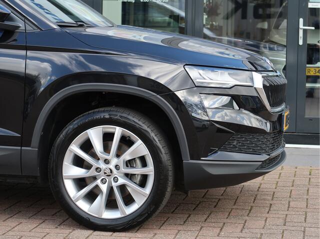 Skoda Karoq 1.5 TSI ACT Business Edition | trekhaak | stuur-stoelverwarm. | 18inch |