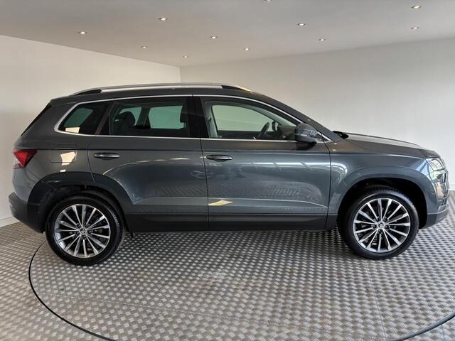 Skoda Karoq 1.0 TSI Business Edition Stoelverwarming, Carplay
