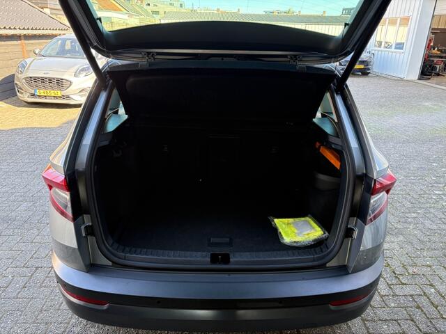 Skoda Karoq 1.5 TSI 150pk Bus Plus AUTOMAAT