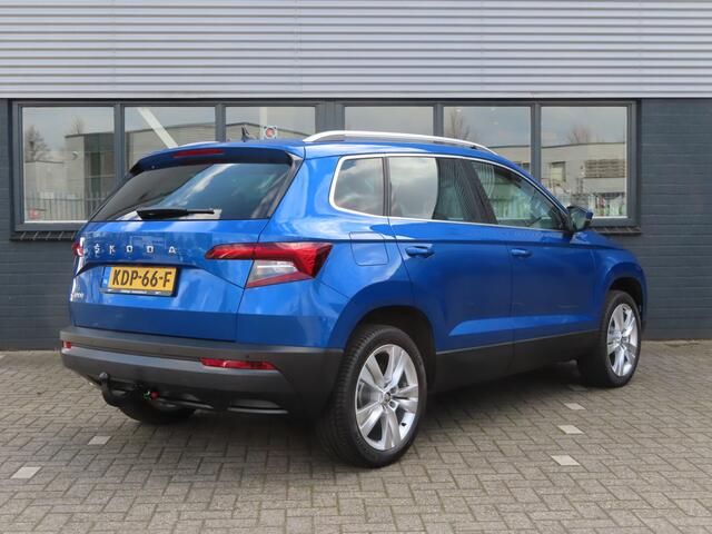 Skoda Karoq 1.5 TSI ACT Style DSG | trekhaak | stoel + stuurwielverwarming | camera |