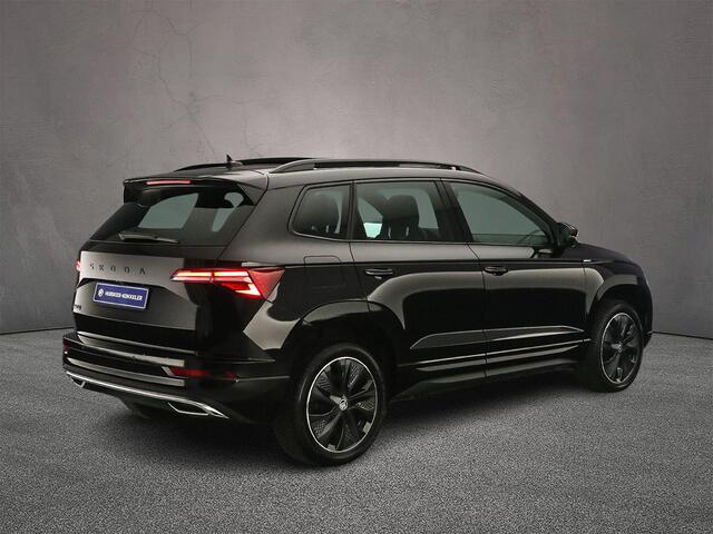Skoda Karoq Sportline Business 1.5 TSI 150pk DSG Automaat Panoramadak, Lederen bekleding, Adaptive cruise control, Elektrische achterklep, LED matrix koplampen, Navigatie