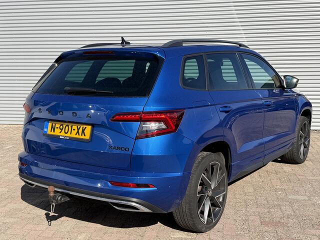 Skoda Karoq 1.5 TSI ACT Sportline Business | Nieuw Binnen! | Stoel Stuurverwarming | Pano | Trekhaak |